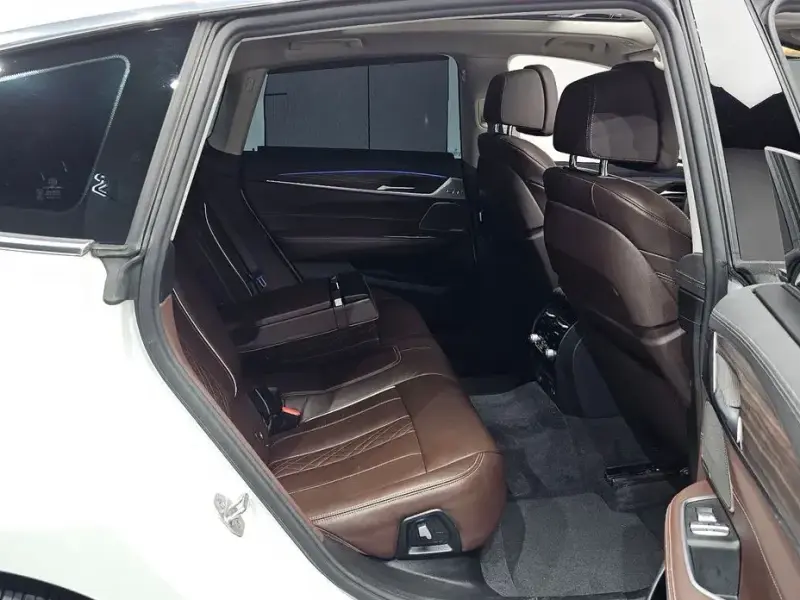 2023 BMW 6 серии с пробегом 41 277 км
