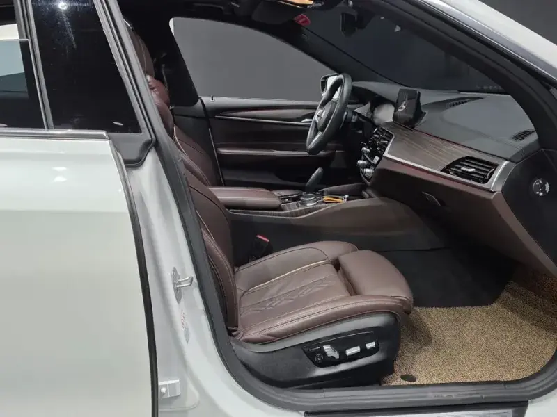 2020 BMW 6 серии с пробегом 55 707 км