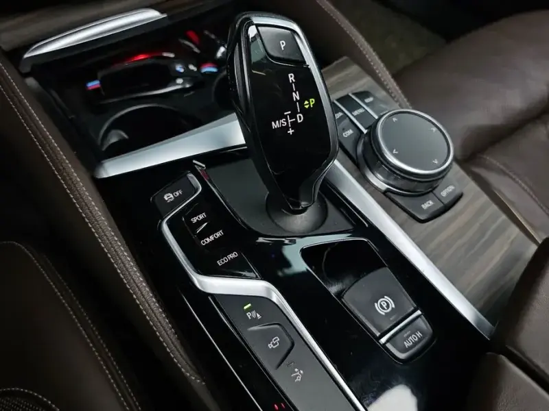 2020 BMW 6 серии с пробегом 52 781 км