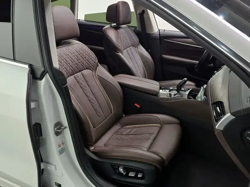 2024 BMW 6 серии с пробегом 51 198 км