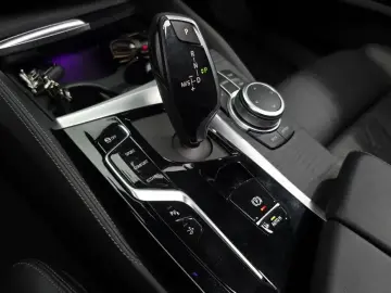 2022 BMW 6 серии с пробегом 49 411 км