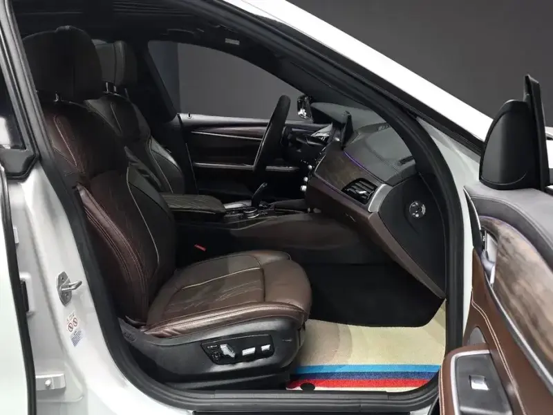2020 BMW 6 серии с пробегом 82 261 км