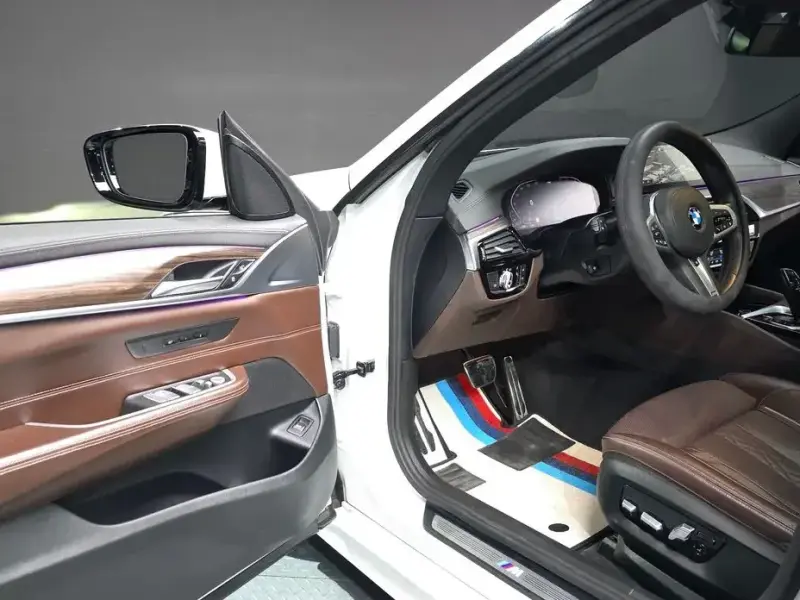 2020 BMW 6 серии с пробегом 82 261 км