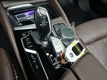 2020 BMW 6 серии с пробегом 79 180 км