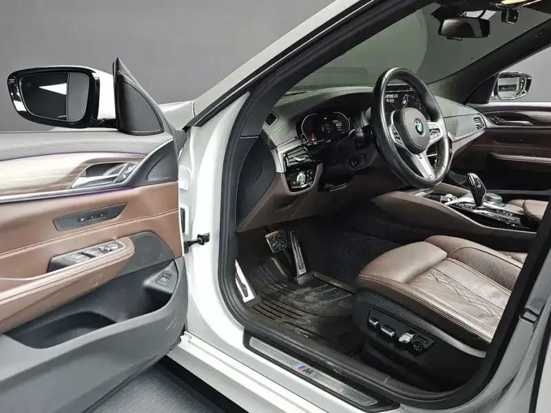2020 BMW 6 серии с пробегом 79 180 км