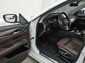 2022 BMW 6 серии с пробегом 61 498 км