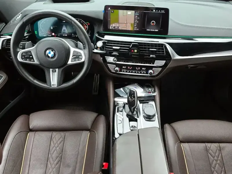 2021 BMW 6 серии с пробегом 50 323 км