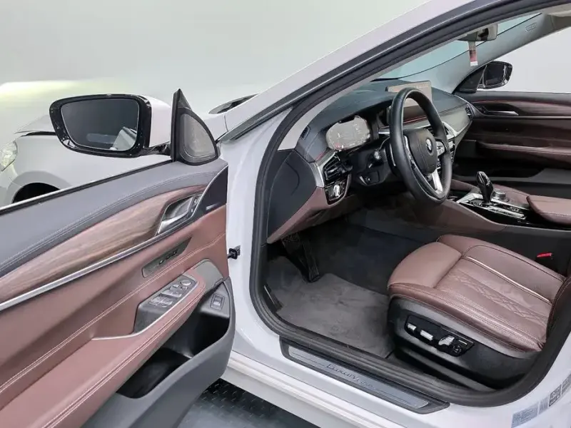 2023 BMW 6 серии с пробегом 60 556 км