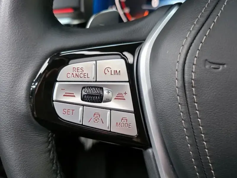 2023 BMW 6 серии с пробегом 60 556 км