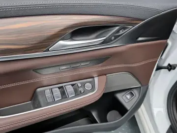 2023 BMW 6 серии с пробегом 60 556 км
