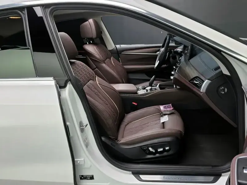 2023 BMW 6 серии с пробегом 60 556 км