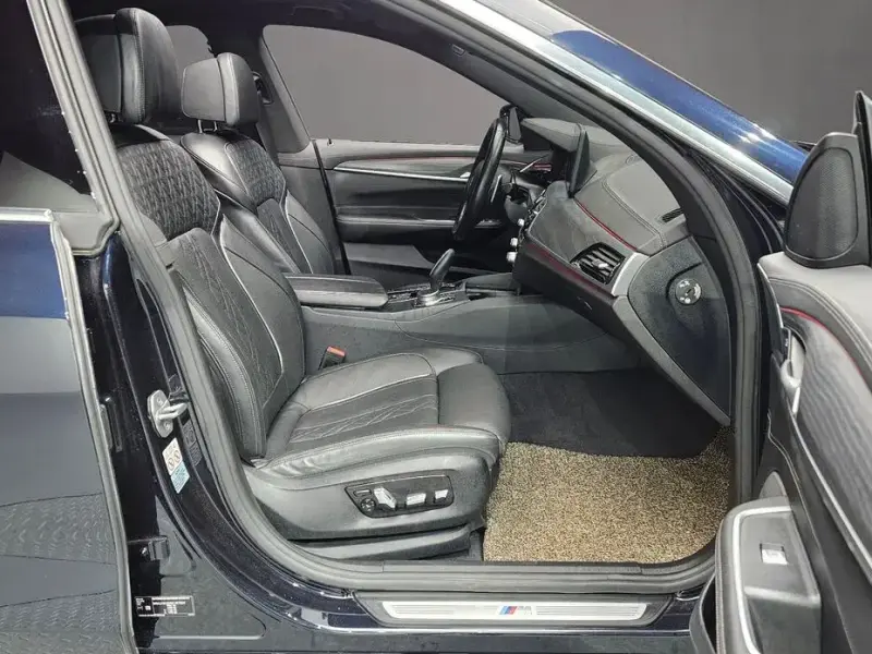 2022 BMW 6 серии с пробегом 74 880 км