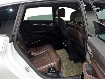 2020 BMW 6 серии с пробегом 42 725 км