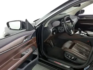 2020 BMW 6 серии с пробегом 105 503 км