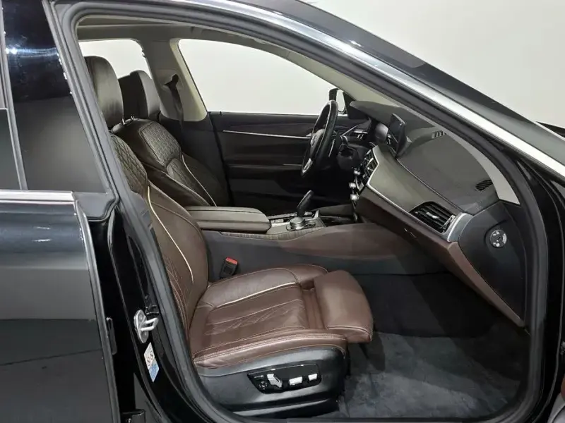 2020 BMW 6 серии с пробегом 105 503 км