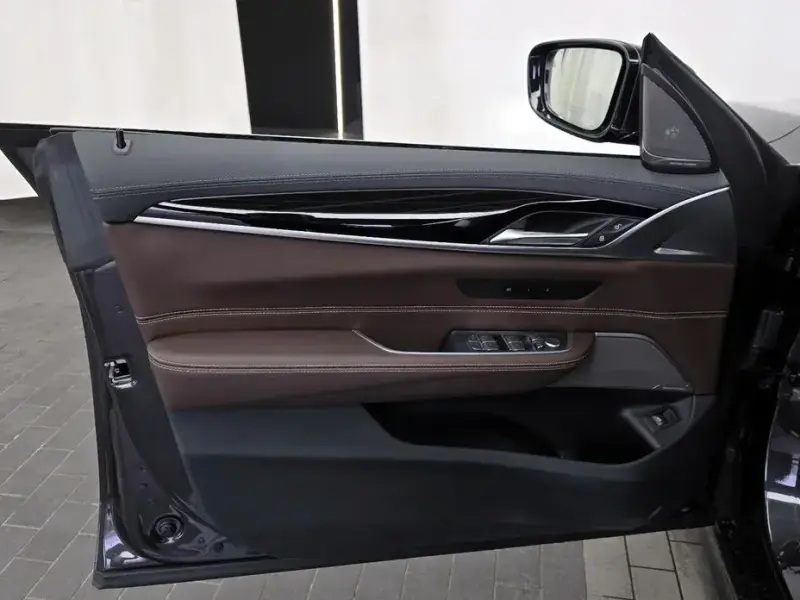 2023 BMW 6 серии с пробегом 80 720 км