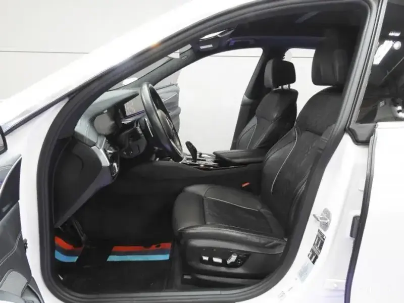 2022 BMW 6 серии с пробегом 56 800 км