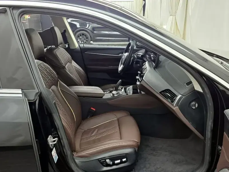 2021 BMW 6 серии с пробегом 41 272 км