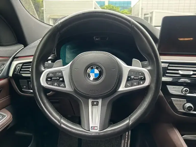 2021 BMW 6 серии с пробегом 123 846 км