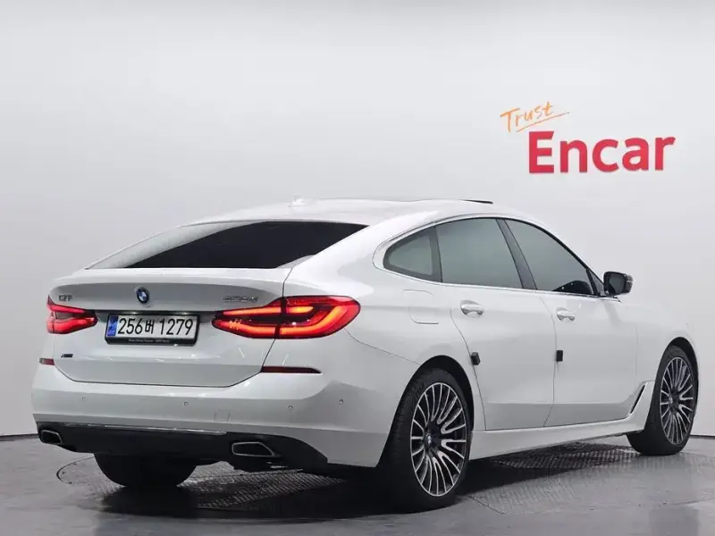 2022 BMW 6 серии с пробегом 52 597 км
