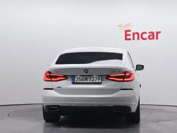 2022 BMW 6 серии с пробегом 52 597 км