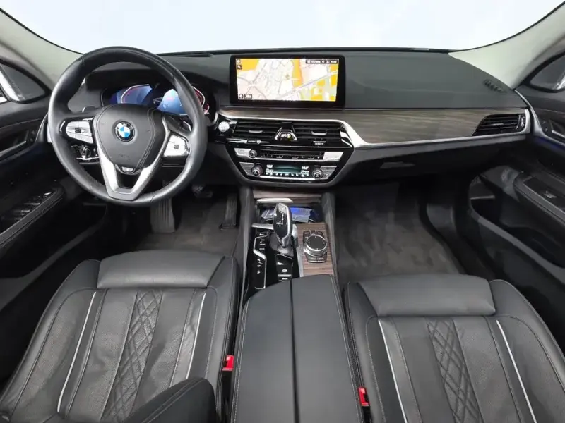 2023 BMW 6 серии с пробегом 100 356 км