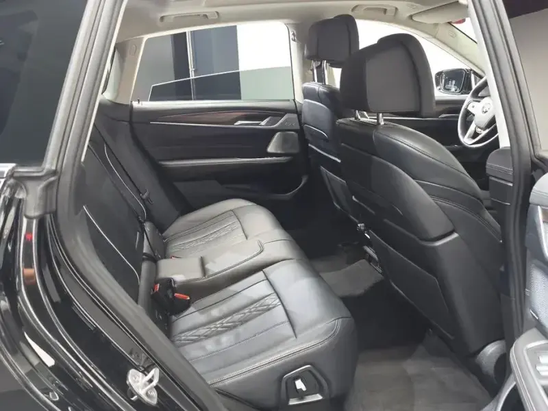 2023 BMW 6 серии с пробегом 100 356 км