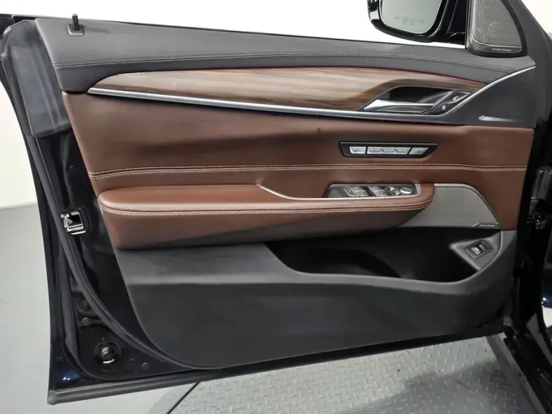 2020 BMW 6 серии с пробегом 63 247 км