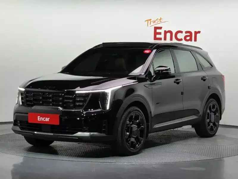 2025 Kia Sorento с пробегом 10 444 км