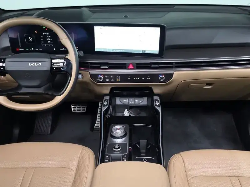 2025 Kia Sorento с пробегом 10 444 км