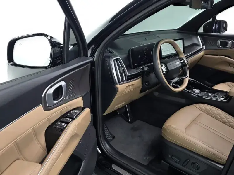 2025 Kia Sorento с пробегом 10 444 км