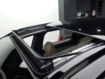 2025 Kia Sorento с пробегом 10 444 км