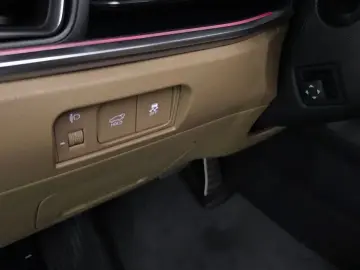 2025 Kia Sorento с пробегом 10 444 км