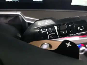 2025 Kia Sorento с пробегом 10 444 км