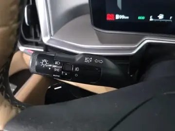 2025 Kia Sorento с пробегом 10 444 км
