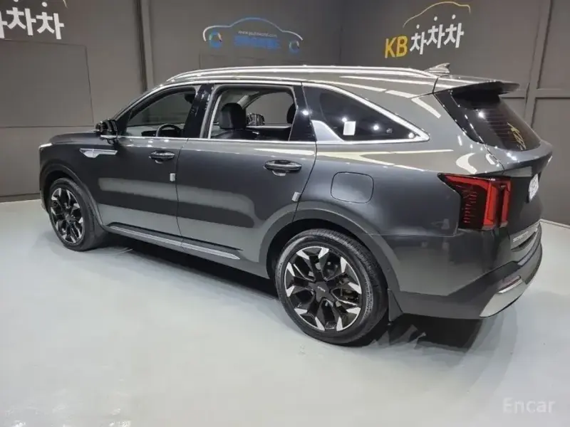 2024 Kia Sorento с пробегом 52 300 км