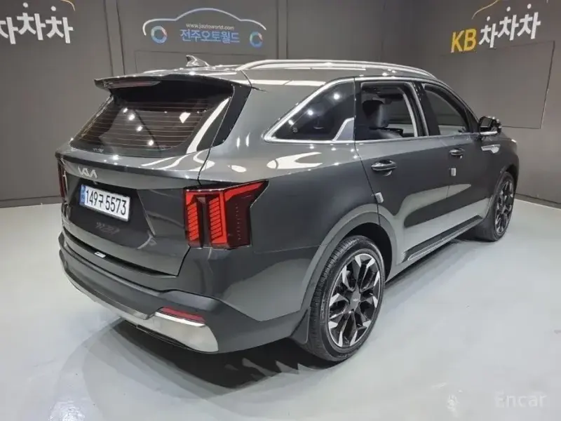 2024 Kia Sorento с пробегом 52 300 км