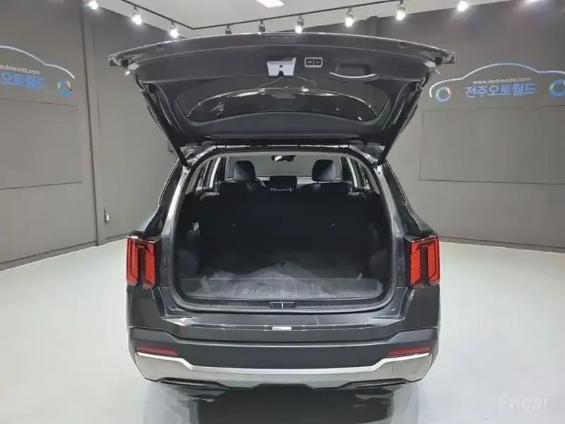 2024 Kia Sorento с пробегом 52 300 км