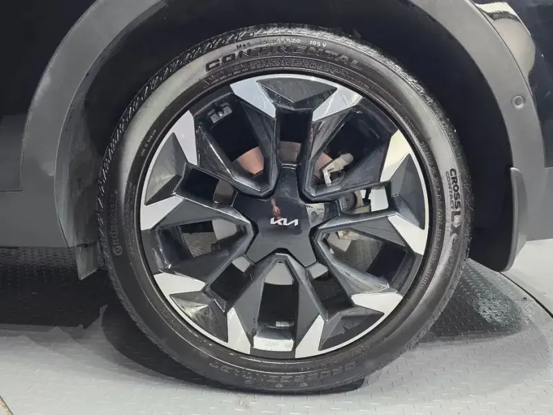 2025 Kia Sorento с пробегом 16 373 км