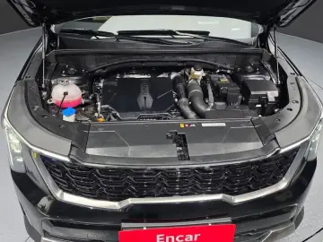2025 Kia Sorento с пробегом 16 373 км