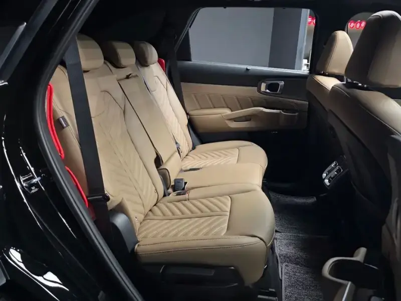 2025 Kia Sorento с пробегом 16 373 км