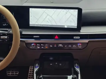 2025 Kia Sorento с пробегом 16 373 км