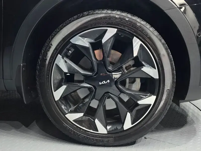 2025 Kia Sorento с пробегом 16 373 км