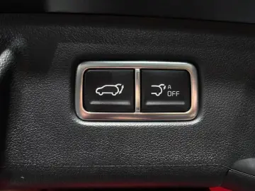 2025 Kia Sorento с пробегом 16 373 км