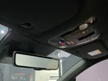 2025 Kia Sorento с пробегом 16 373 км