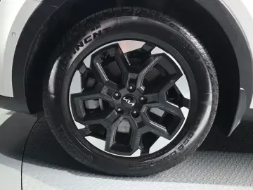 2025 Kia Sorento с пробегом 15 479 км