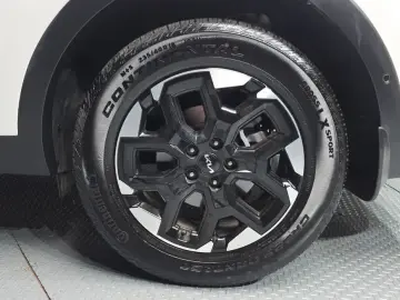 2025 Kia Sorento с пробегом 15 479 км