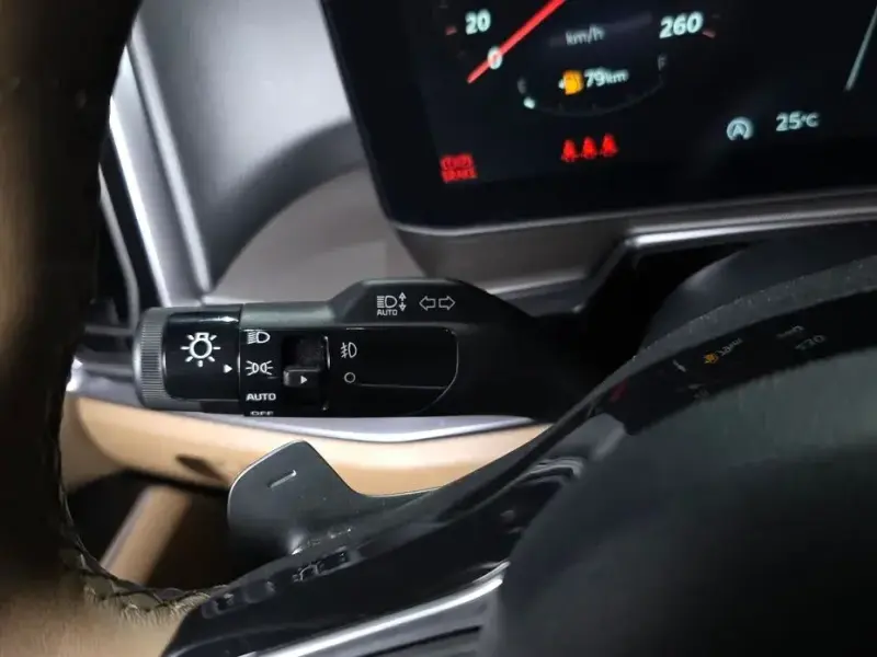 2025 Kia Sorento с пробегом 15 479 км