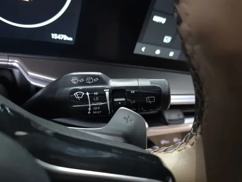 2025 Kia Sorento с пробегом 15 479 км