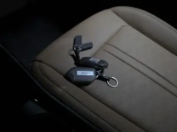 2025 Kia Sorento с пробегом 15 479 км